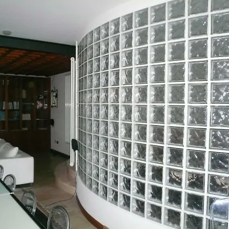 Vila Lago Ulivi Roe
