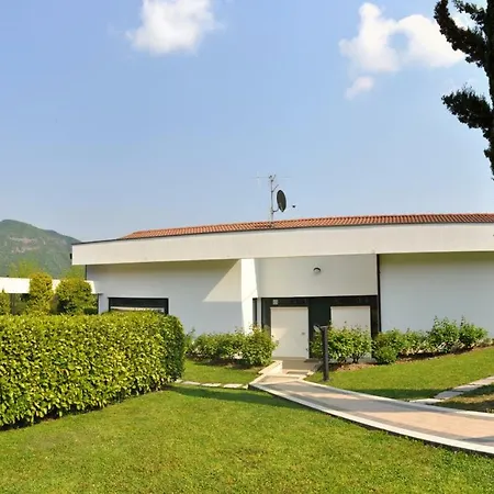 Lago Ulivi Vila