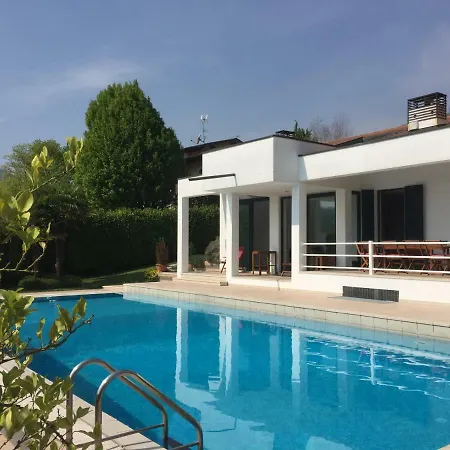 Vila Lago Ulivi Roe